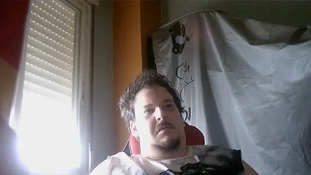 Snapshot of porkorossy chatting on 06/11/26, 07:16 porkorossy online show from 06/11/26, 07:16