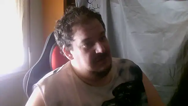 Snapshot of porkorossy chatting on 06/15/26, 10:15 porkorossy online show from 06/15/26, 10:15