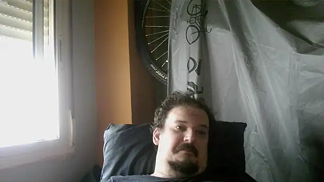 porkorossy online show from 10/18/25, 07:43