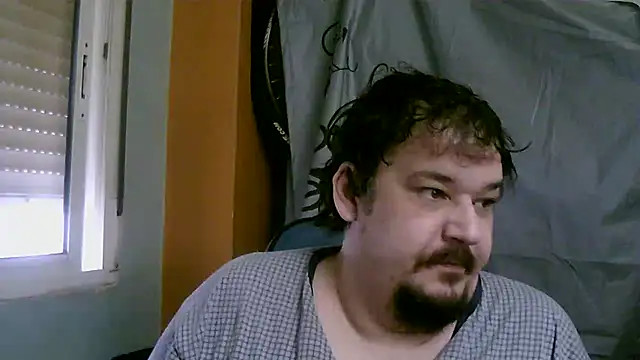 porkorossy online show from 12/17/25, 08:08