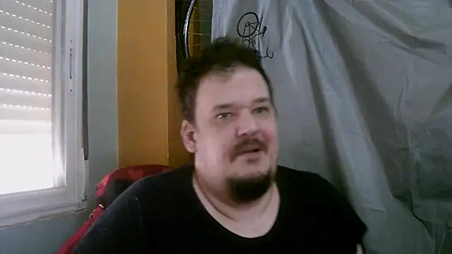 Snapshot of porkorossy chatting on 04/22/26, 07:59 porkorossy online show from 04/22/26, 07:59