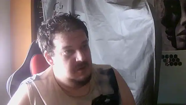 Snapshot of porkorossy chatting on 06/19/26, 08:42 porkorossy online show from 06/19/26, 08:42