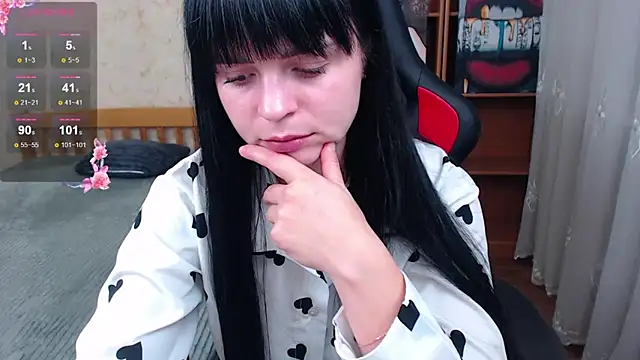 JuicyJess online show from 11/05/25, 08:45