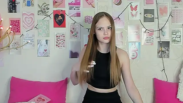 Snapshot of little_radiant_sun chatting on 02/20/26, 09:44 little radiant sun online show from 02/20/26, 09:44