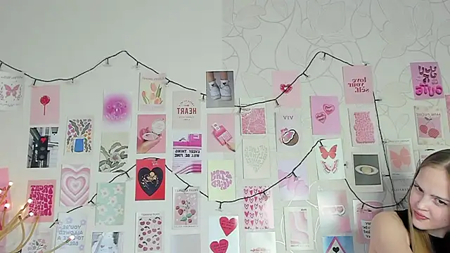 Snapshot of little_radiant_sun chatting on 03/01/26, 10:15 little radiant sun online show from 03/01/26, 10:15