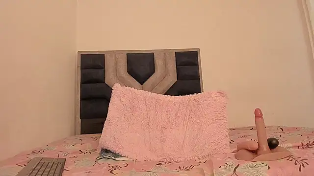 TiiffanyEvans1 online show from 02/02/26, 04:28