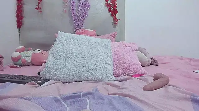 TiiffanyEvans1 online show from 03/21/25, 07:46