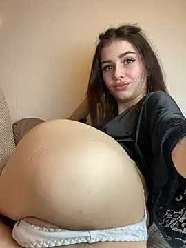 SofiaLaLight online show from 02/02/25, 04:11