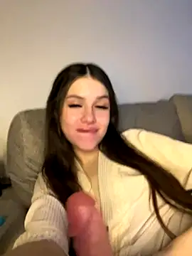 SofiaLaLight online show from 11/15/25, 03:21