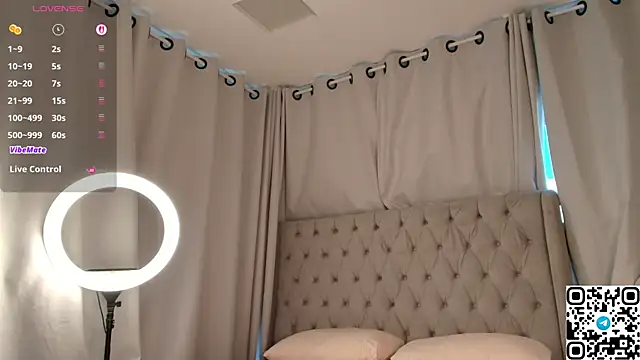 Skinny Alice online show from 04/12/26, 11:02