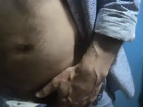 Snapshot of Pol8822 chatting on 03/22/25, 10:37 Pol8822 online show from 03/22/25, 10:37