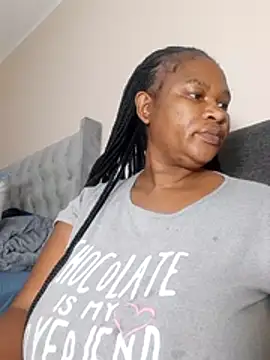 Snapshot of Bootyliciousbbw12 chatting on 11/02/25, 04:28 Bootyliciousbbw12 online show from 11/02/25, 04:28