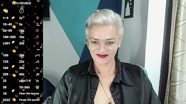 Snapshot of scarlett_paris22 chatting on 02/25/25, 12:03 scarlett paris22 online show from 02/25/25, 12:03