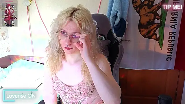 Lori Myaf online show from 04/08/26, 01:34