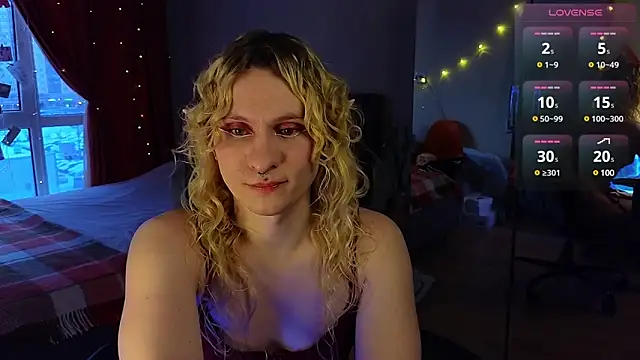 Snapshot of Lori_Myaf chatting on 02/19/25, 02:55 Lori Myaf online show from 02/19/25, 02:55