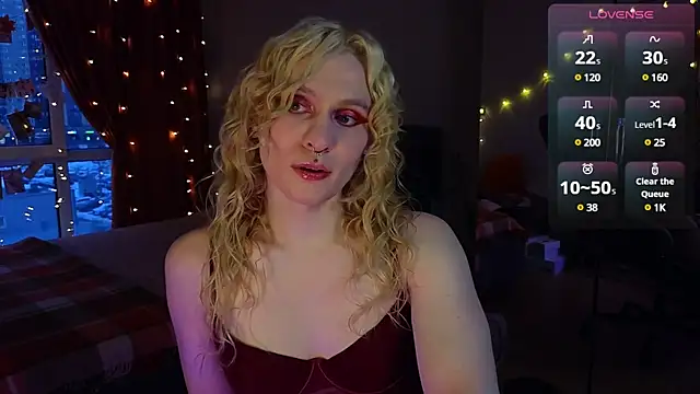 Snapshot of Lori_Myaf chatting on 02/27/25, 03:05 Lori Myaf online show from 02/27/25, 03:05