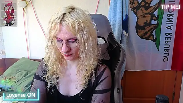 Lori Myaf online show from 04/20/26, 03:13