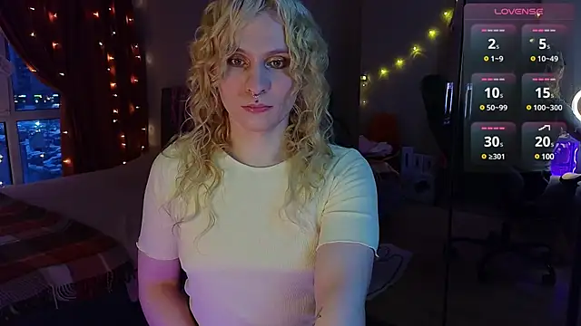 Snapshot of Lori_Myaf chatting on 03/02/25, 03:30 Lori Myaf online show from 03/02/25, 03:30