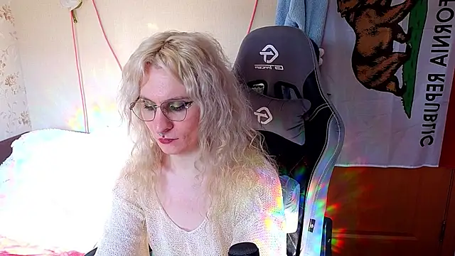 Lori Myaf online show from 03/28/26, 01:23