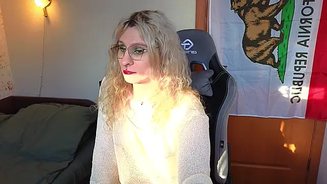 Lori Myaf online show from 02/05/26, 11:28