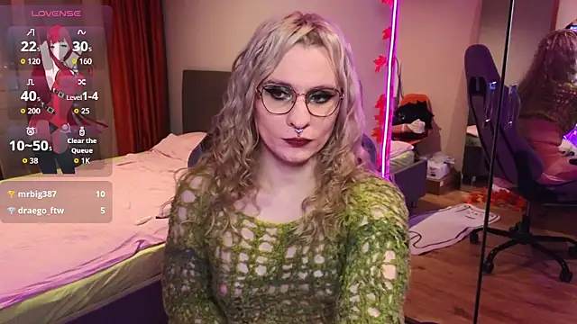 Lori Myaf online show from 12/03/25, 02:27