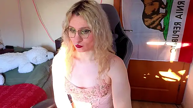 Lori Myaf online show from 02/18/26, 12:23