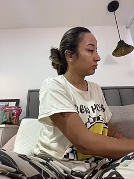 DianaHopson online show from 12/14/25, 11:49