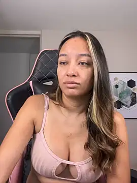 DianaHopson online show from 10/07/25, 11:33