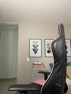 DianaHopson online show from 11/13/25, 10:30