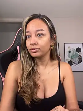 DianaHopson online show from 10/17/25, 11:23