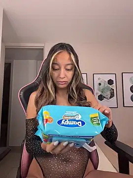 DianaHopson online show from 10/11/25, 10:38