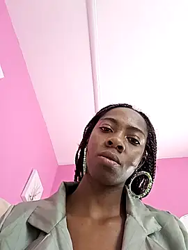 Snapshot of Shanelle__ chatting on 11/19/25, 01:33 Shanelle online show from 11/19/25, 01:33