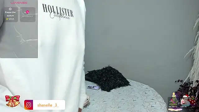 Shanelle   online show from 12/22/25, 11:54