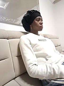 Shanelle   online show from 12/20/25, 12:52