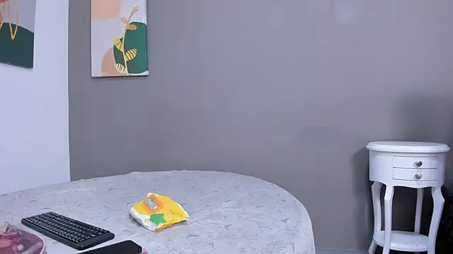 Shanelle   online show from 05/10/26, 03:03