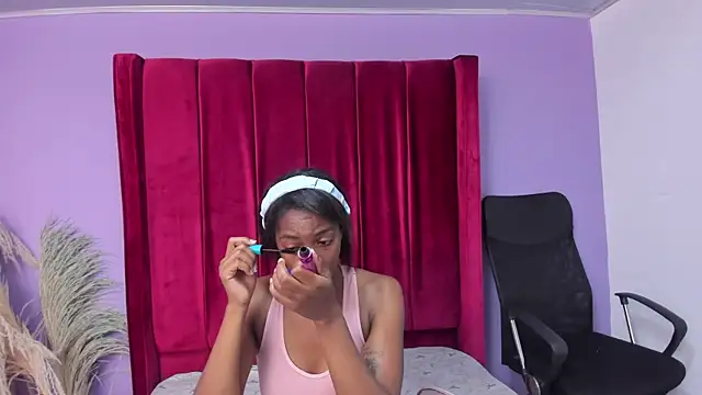 Shanelle   online show from 05/05/26, 03:26