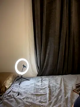 Ella Charm online show from 11/16/25, 05:17