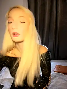 Ella Charm online show from 11/20/25, 05:13