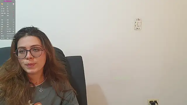 Snapshot of irinasweet27 chatting on 03/09/25, 11:03 irinasweet27 online show from 03/09/25, 11:03