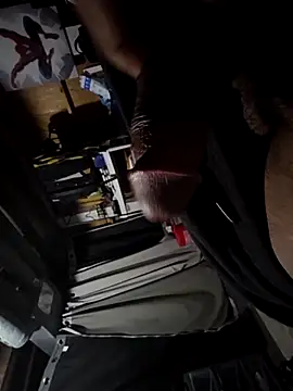 Snapshot of parker321516 chatting on 04/13/26, 12:36 parker321516 online show from 04/13/26, 12:36