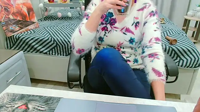 EveLove33 online show from 04/03/26, 04:35