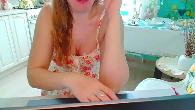 EveLove33 online show from 04/14/26, 10:31