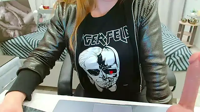 EveLove33 online show from 04/04/26, 04:02