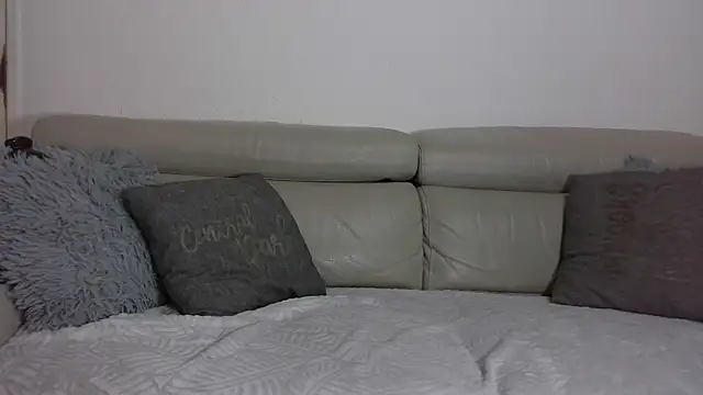 sarametisse26 online show from 03/13/26, 07:13