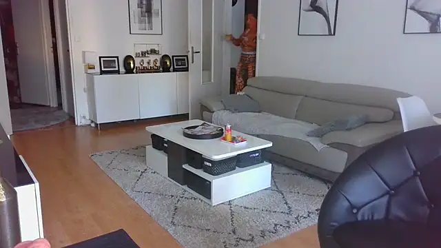 Snapshot of sarametisse26 chatting on 10/10/25, 07:20 sarametisse26 online show from 10/10/25, 07:20