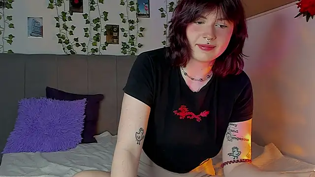 Snapshot of miss_Lizzy chatting on 02/04/25, 04:15 miss Lizzy online show from 02/04/25, 04:15