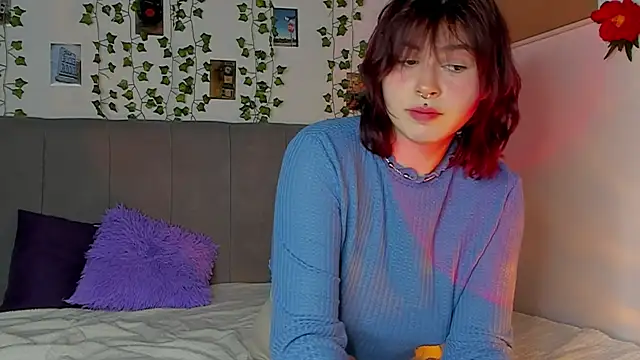 Snapshot of miss_Lizzy chatting on 02/16/25, 05:15 miss Lizzy online show from 02/16/25, 05:15
