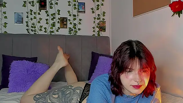Snapshot of miss_Lizzy chatting on 02/16/25, 01:36 miss Lizzy online show from 02/16/25, 01:36