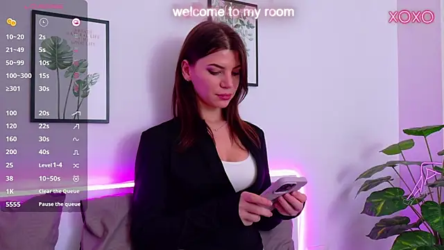 Snapshot of MeganGaleHorny chatting on 02/18/25, 07:54 MeganGaleHorny online show from 02/18/25, 07:54