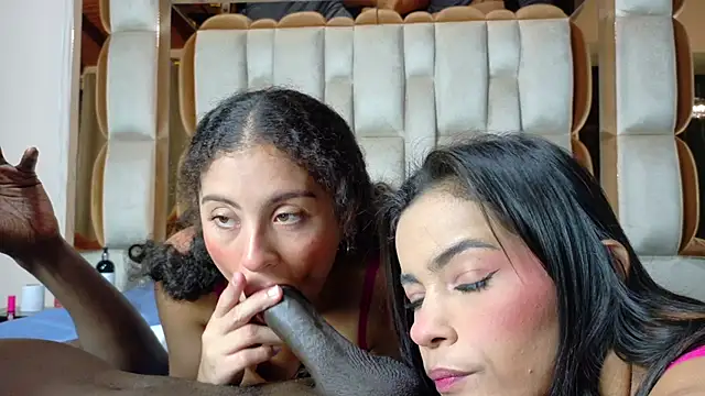 Snapshot of candymia68 chatting on 04/08/26, 02:29 candymia68 online show from 04/08/26, 02:29